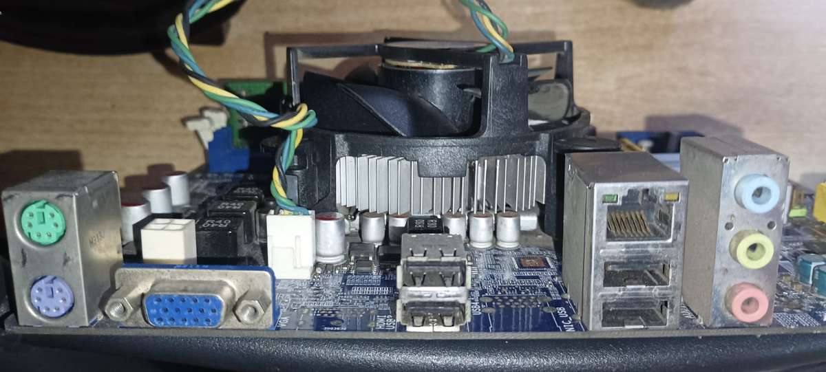 Foxconn Motherboard and cpu I3