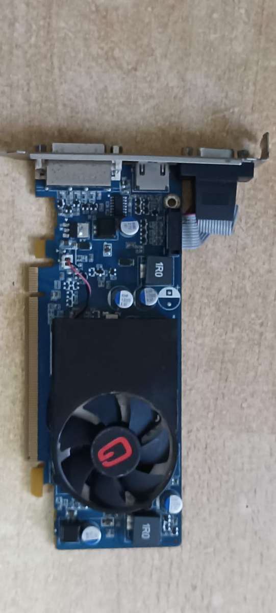 Nvidia Geforce GT 220 1GB  DDR2 PCI-E