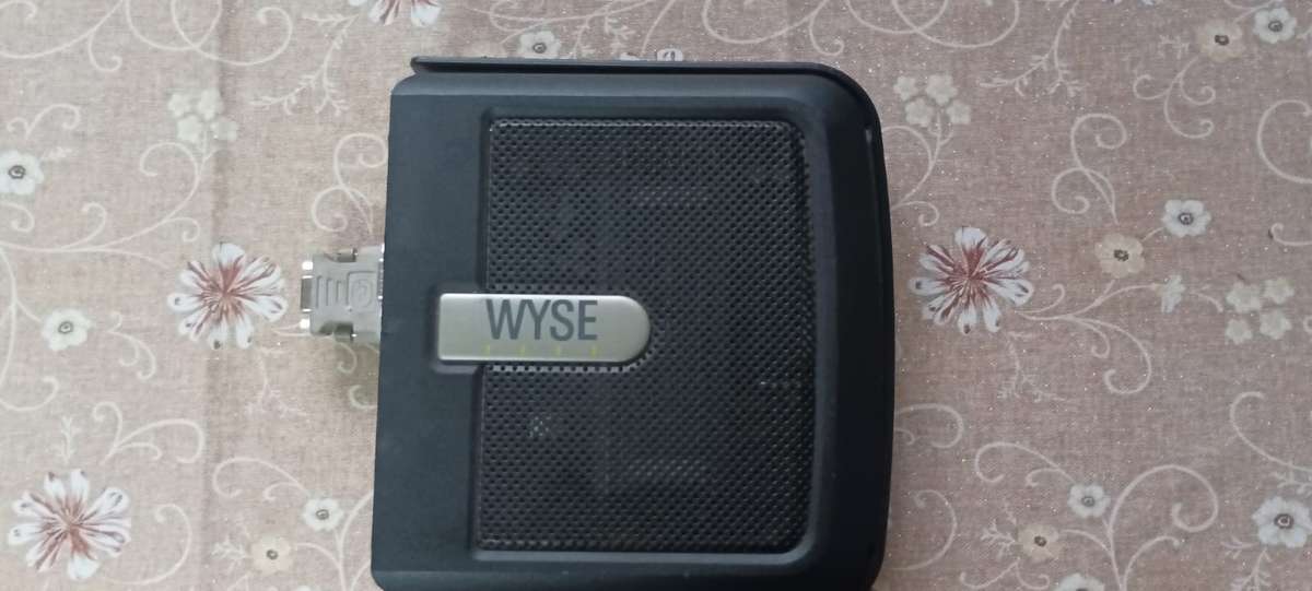 WYSE Computer with PS2 keyboard and mouse