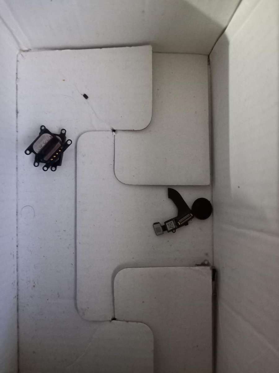 Secondhand untested phone spares