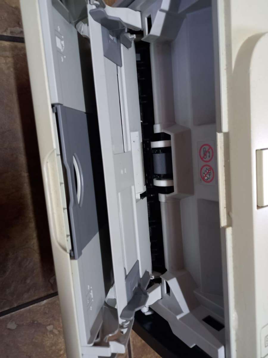 HP laser jet p2050dn mono printer