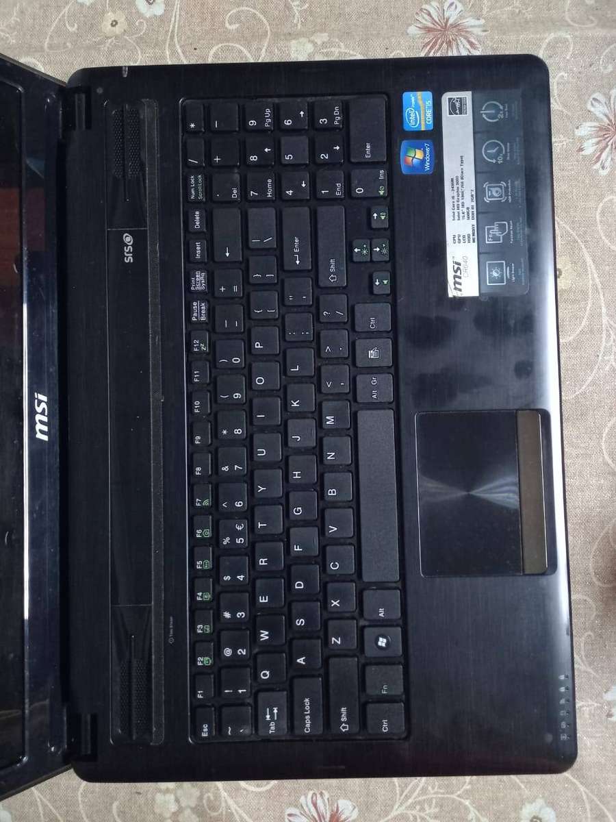 MSI CR640 i5 as is *not working*