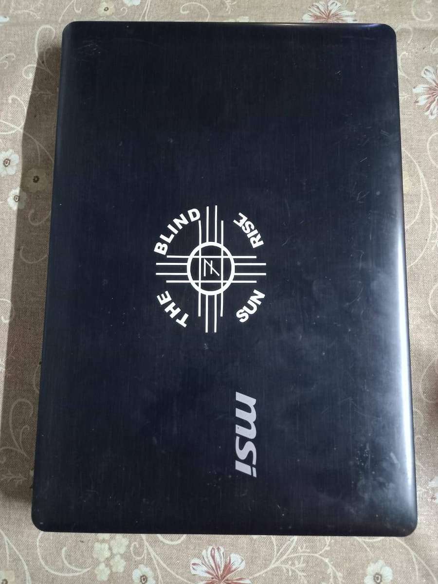 MSI CR640 i5 as is *not working*