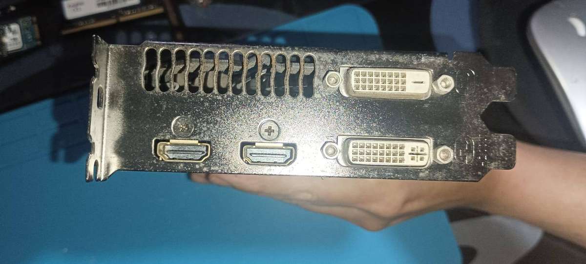 Gigabyte GV75TOC-2GI graphics card