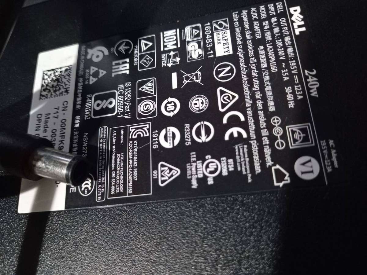 Dell 240W LA240PM160 19.5V  12.3A charger