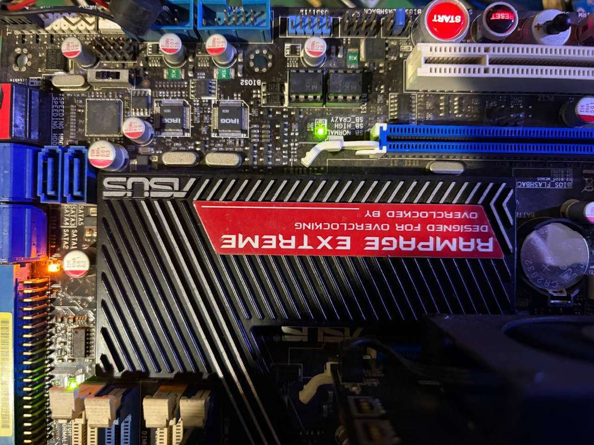 Rampage extreme Ddr3 motherboard