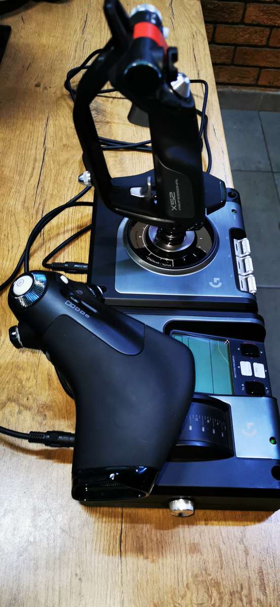 Logitech X52 Professional H.O.T.A.S