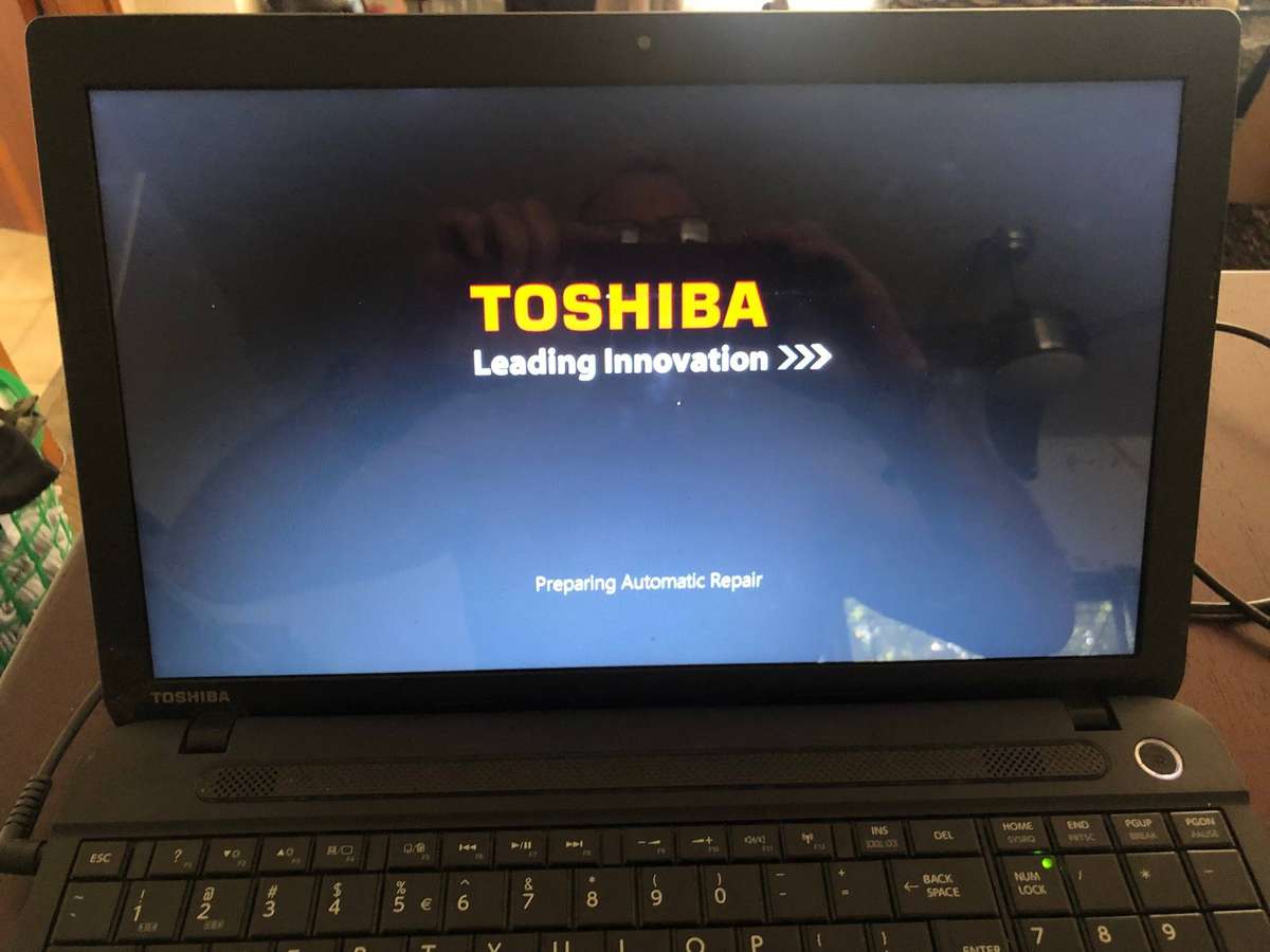 TOSHIBA Satellite C50D-A0302 AMD Dual Core E1-1200, 8GB RAM, 500GB HDD