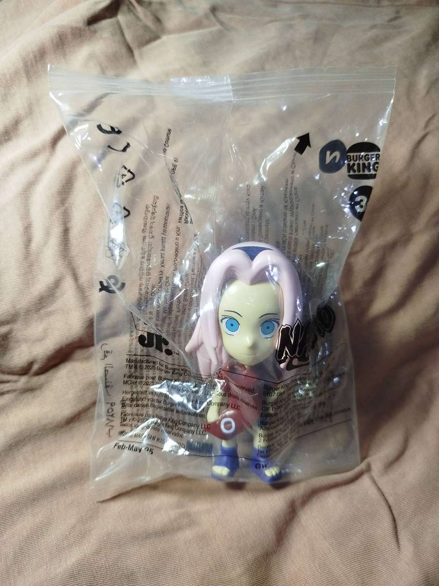 Figurine SEALED Burger King Naruto Collection: Sakura