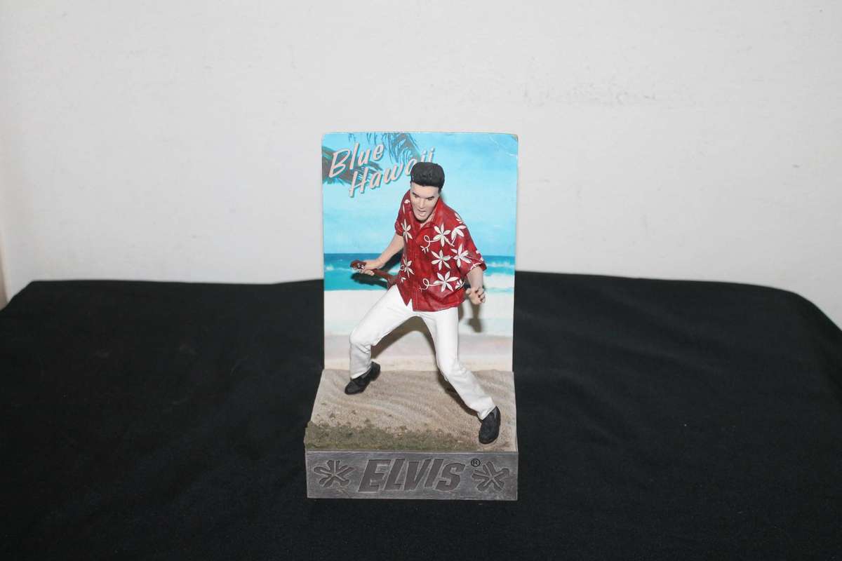 Elvis Presley Figure No 5 Blue Hawaii