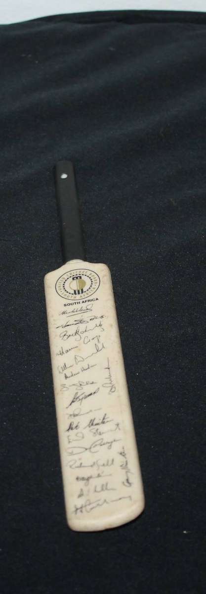 Miniature Souvenir Cricket Bat