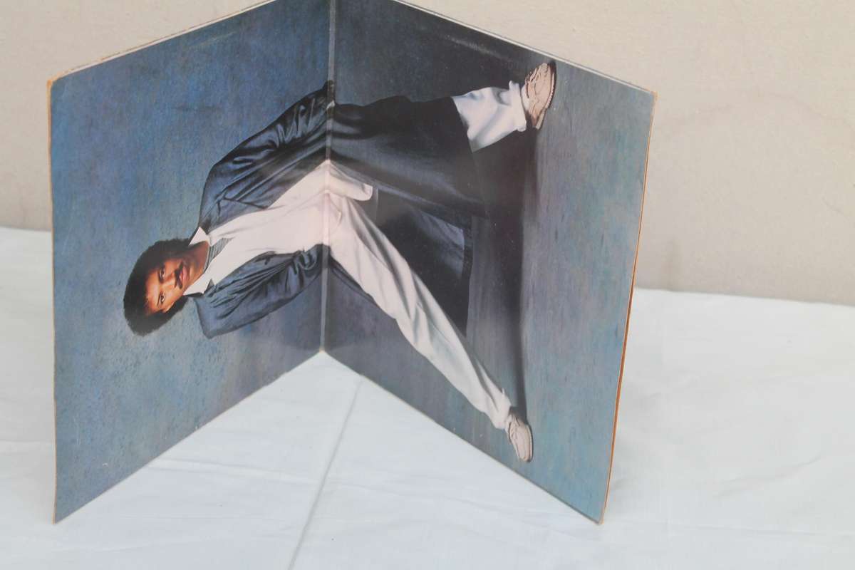 Lionel Richie Dancing on the ceiling