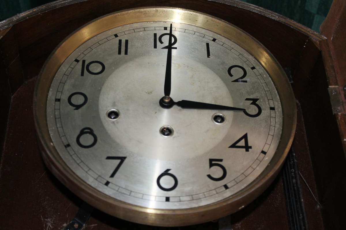 Wall Clock Repairs