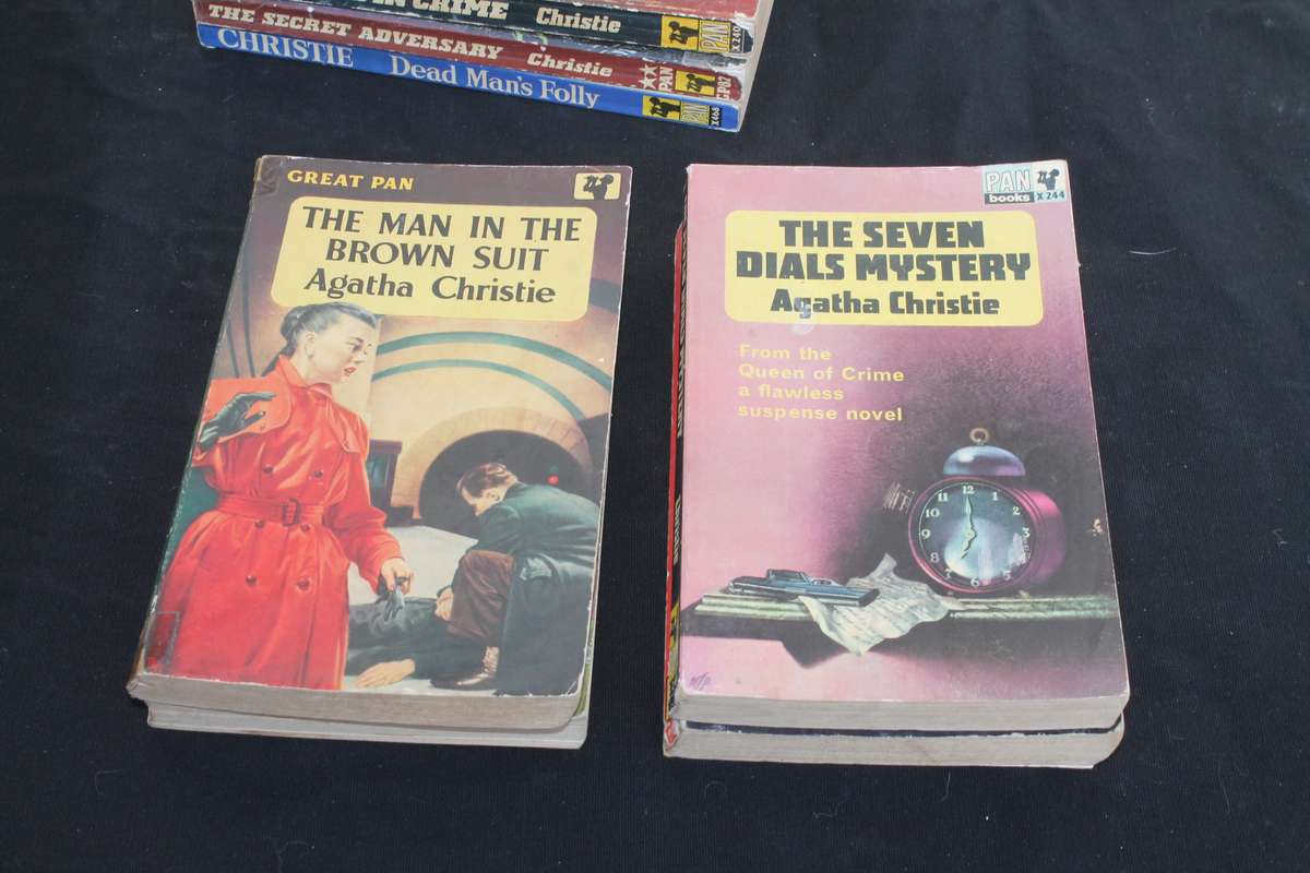 7 Agatha Christie Novels