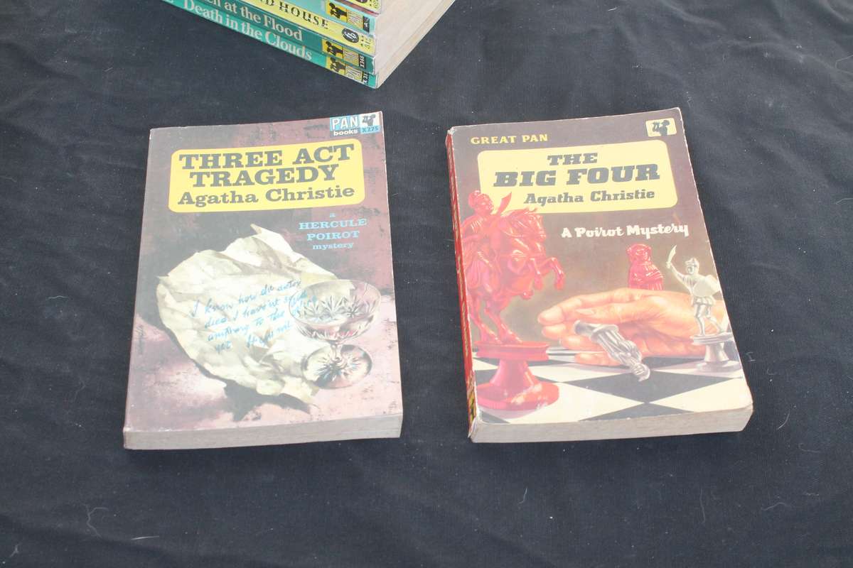 8 Agatha Christie Novels