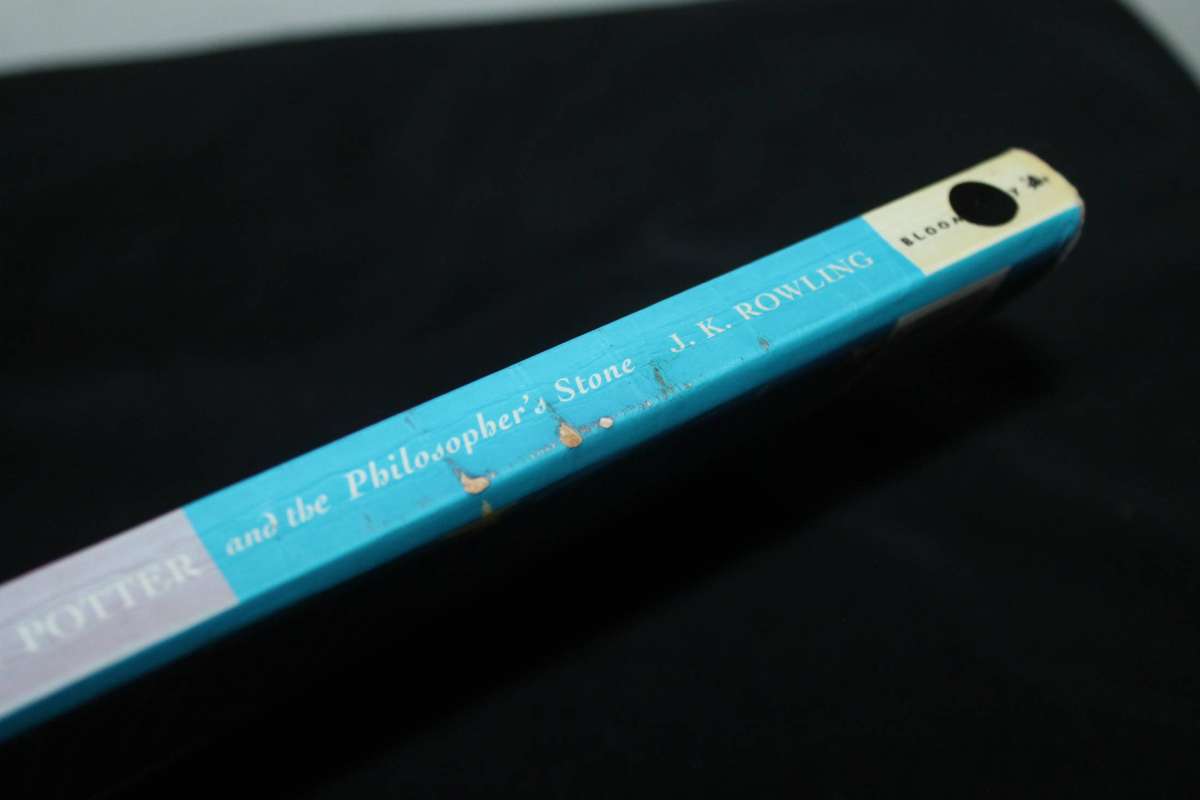 J K Rowling Harry Potter and the Philosopher's Stone