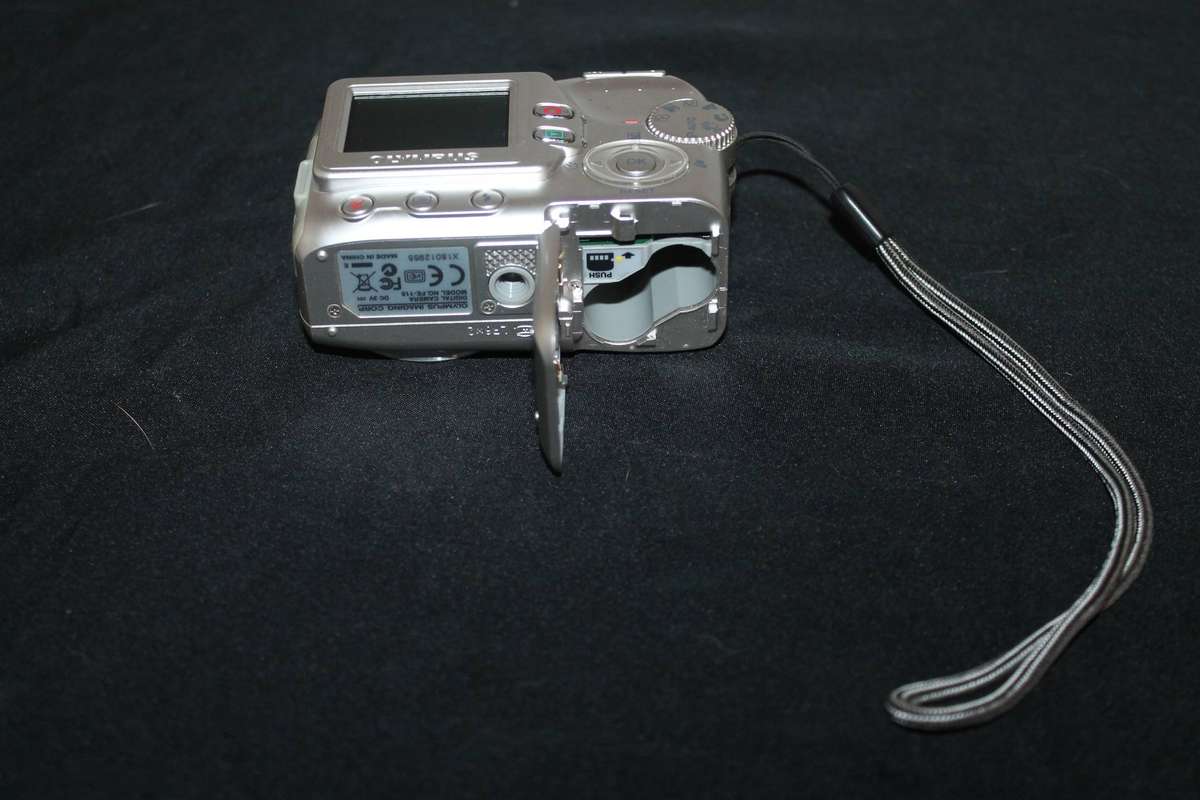 Olympus FE115