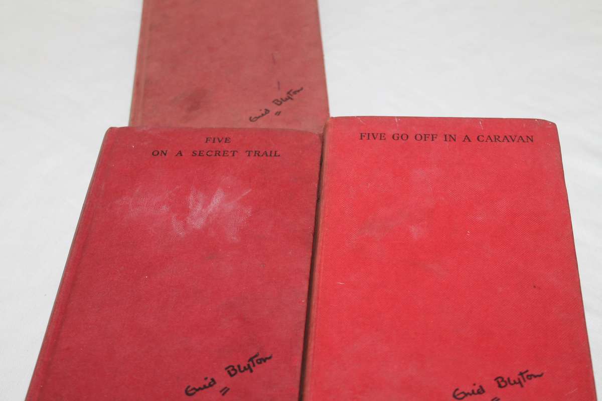 7 Assorted Enid Blyton Books