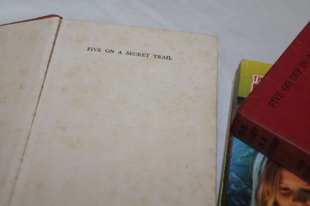 7 Assorted Enid Blyton Books