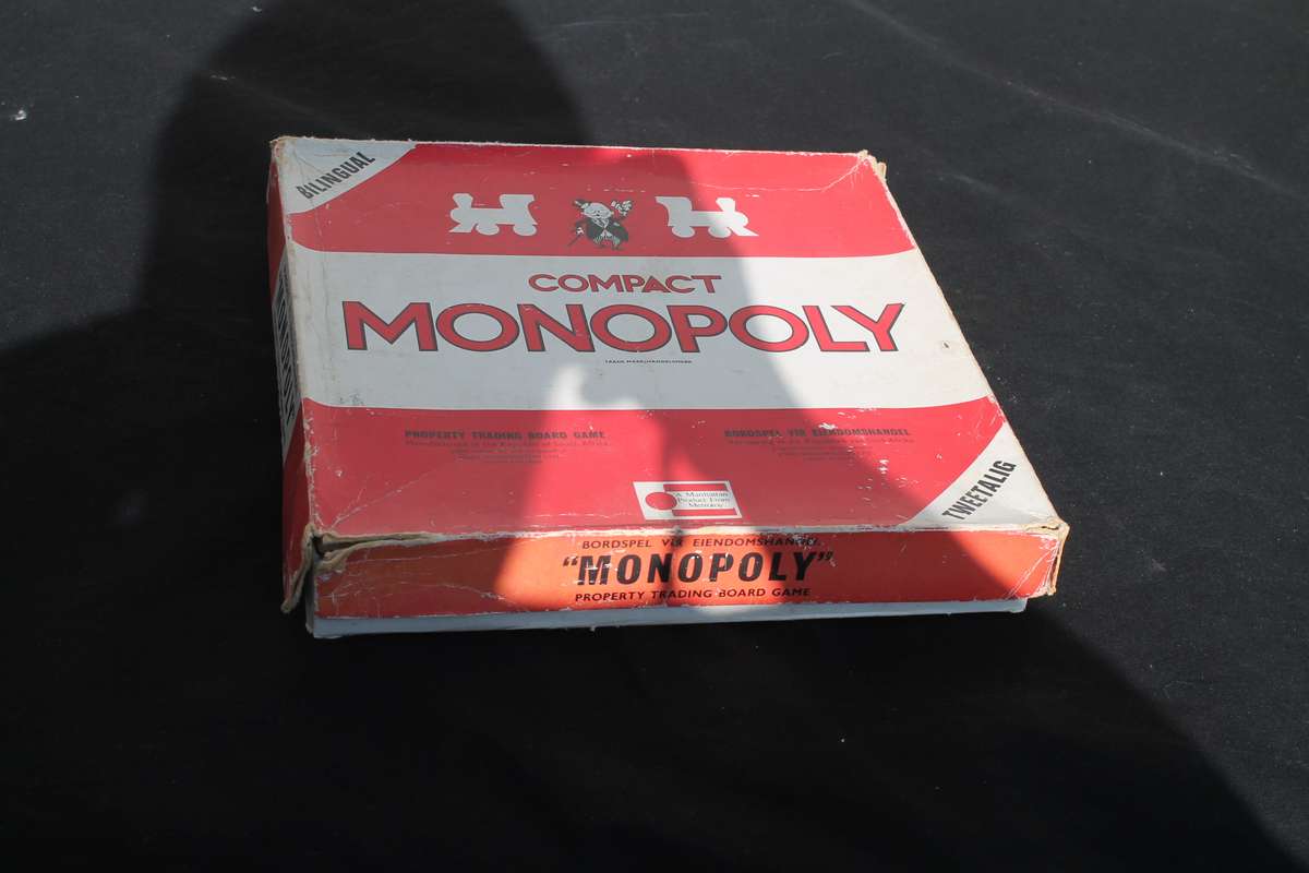 Compact Monopoly