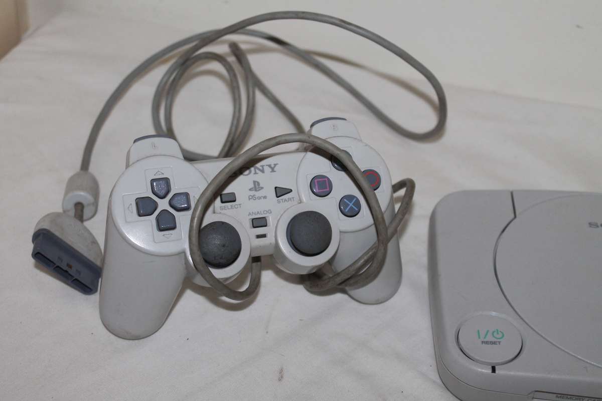 PSOne with controller Spares Repairs