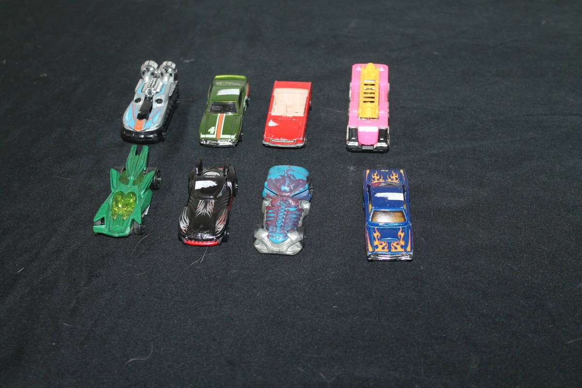 8 Assorted Hotwheels