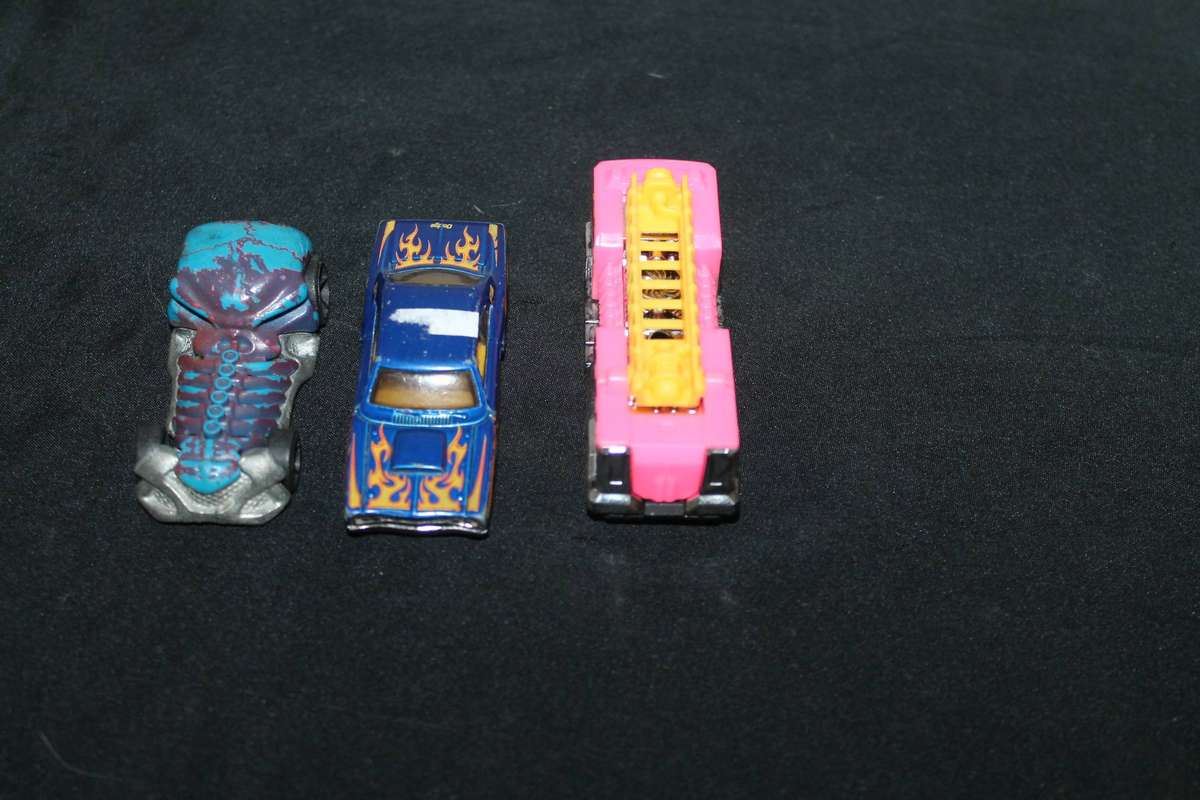 8 Assorted Hotwheels