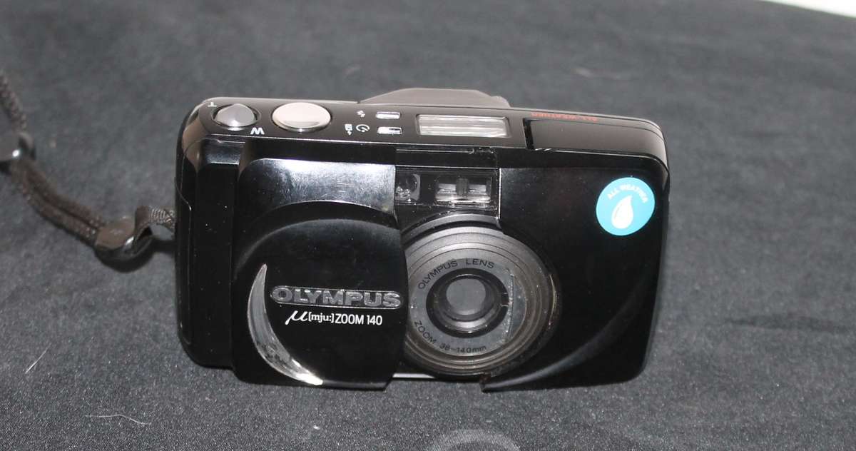 Olympus Zoom 140 Film Camera