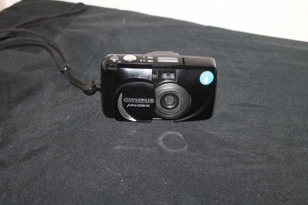 Olympus Zoom 140 Film Camera