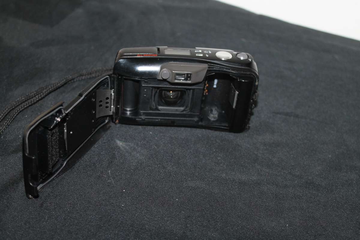 Olympus Zoom 140 Film Camera