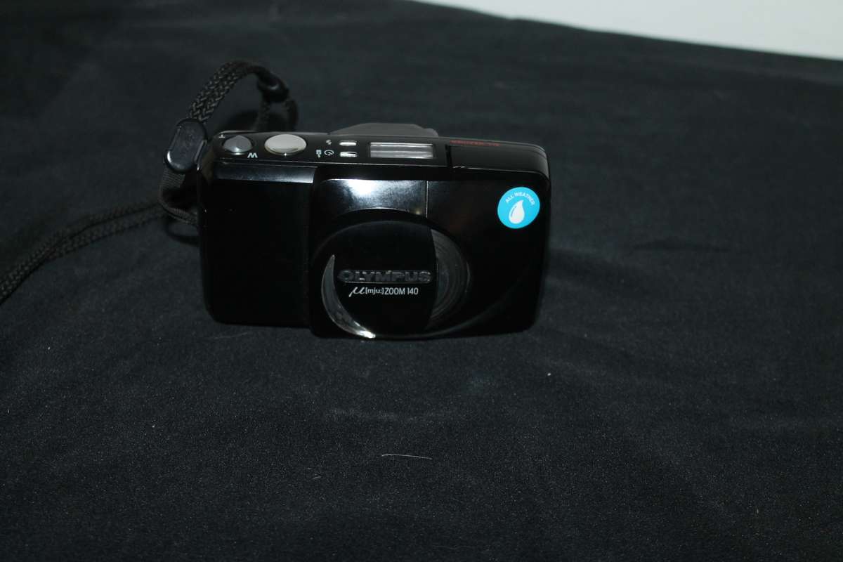 Olympus Zoom 140 Film Camera