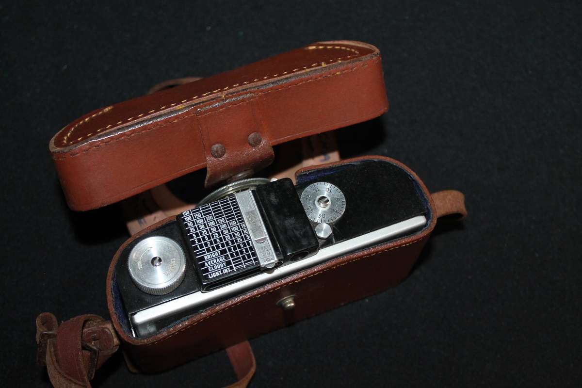 Vintage Argus Camera in Leather case