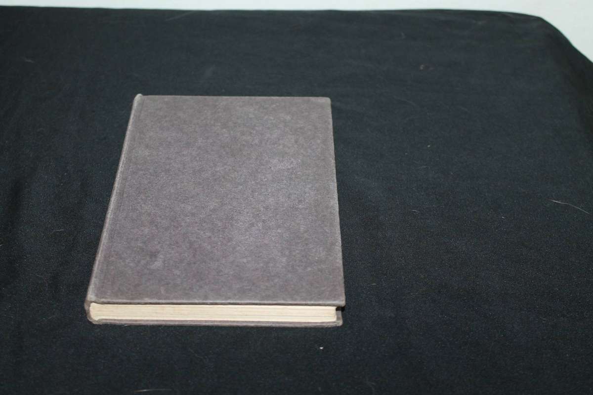 Enid Blyton The Mystery of the missing Necklace