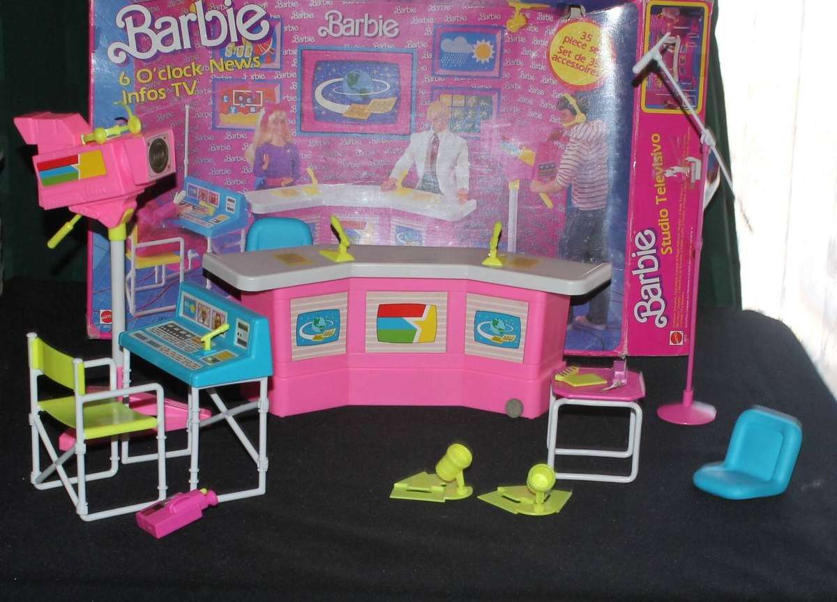 Vintage Barbie 6 O Clock News incomplete