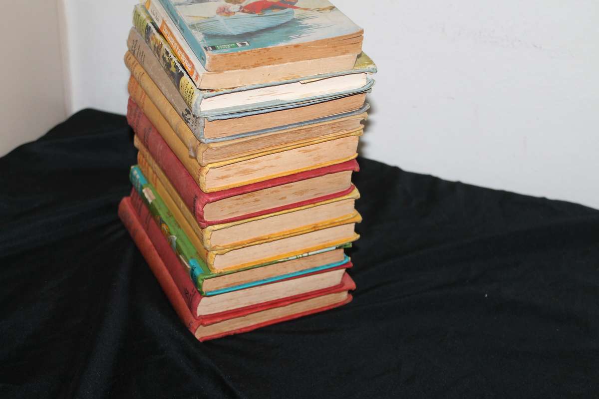 11 Enid Blyton Books