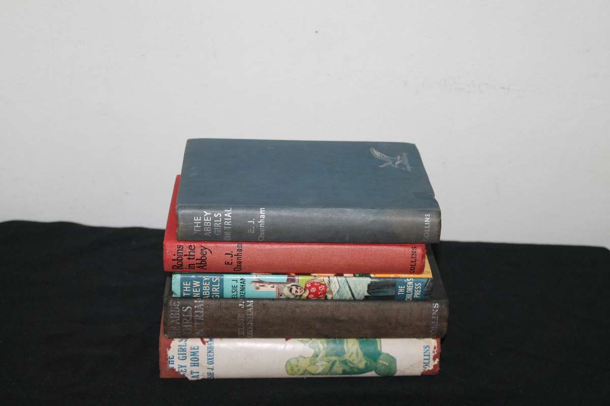 5 Books Elsie J Oxenham The Abbey