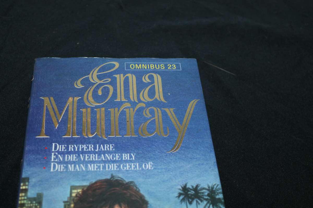 Ena Murray Omnibus No 23