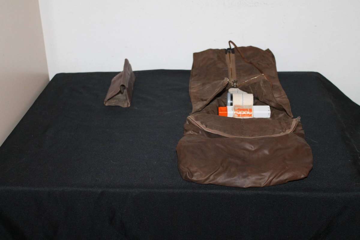 SADF Shower bag and sew kit