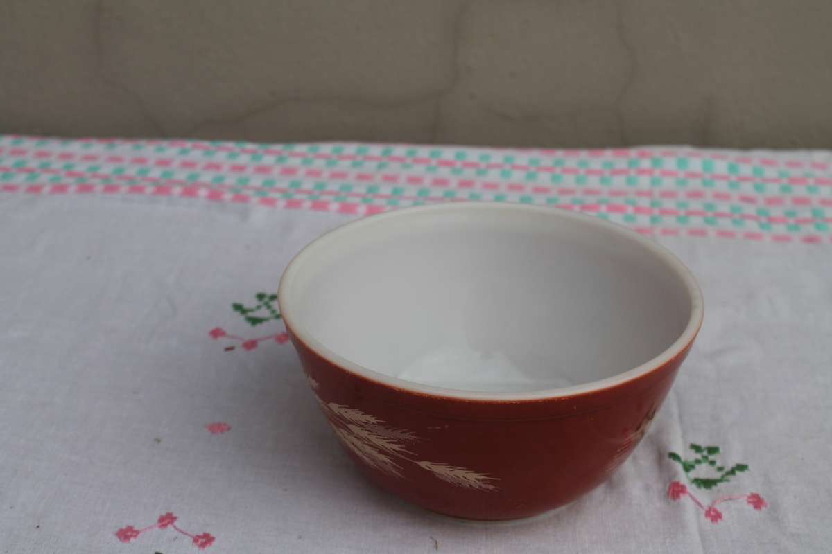 Small Vintage mixing bowl