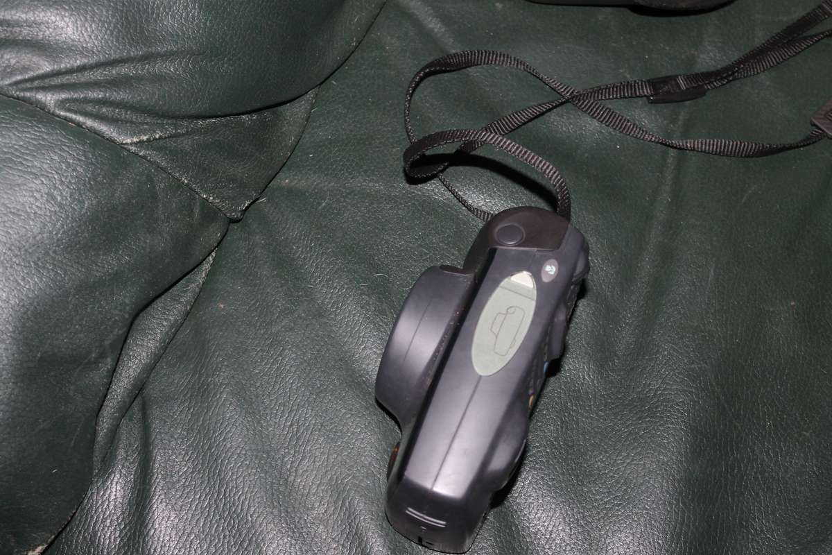 Pentax Zoom 105R Film Camera