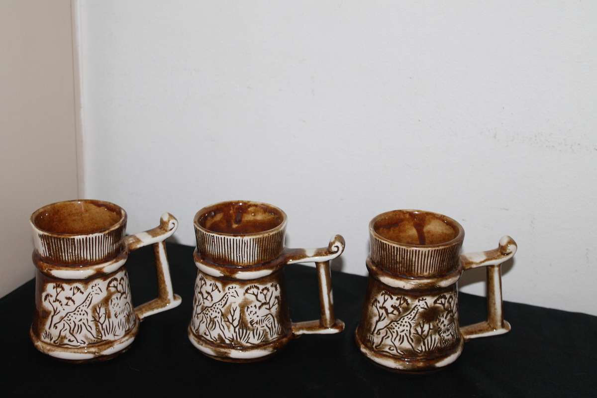 Vintage Crescent 6 Coffee Mugs (Kruger Park Theme)