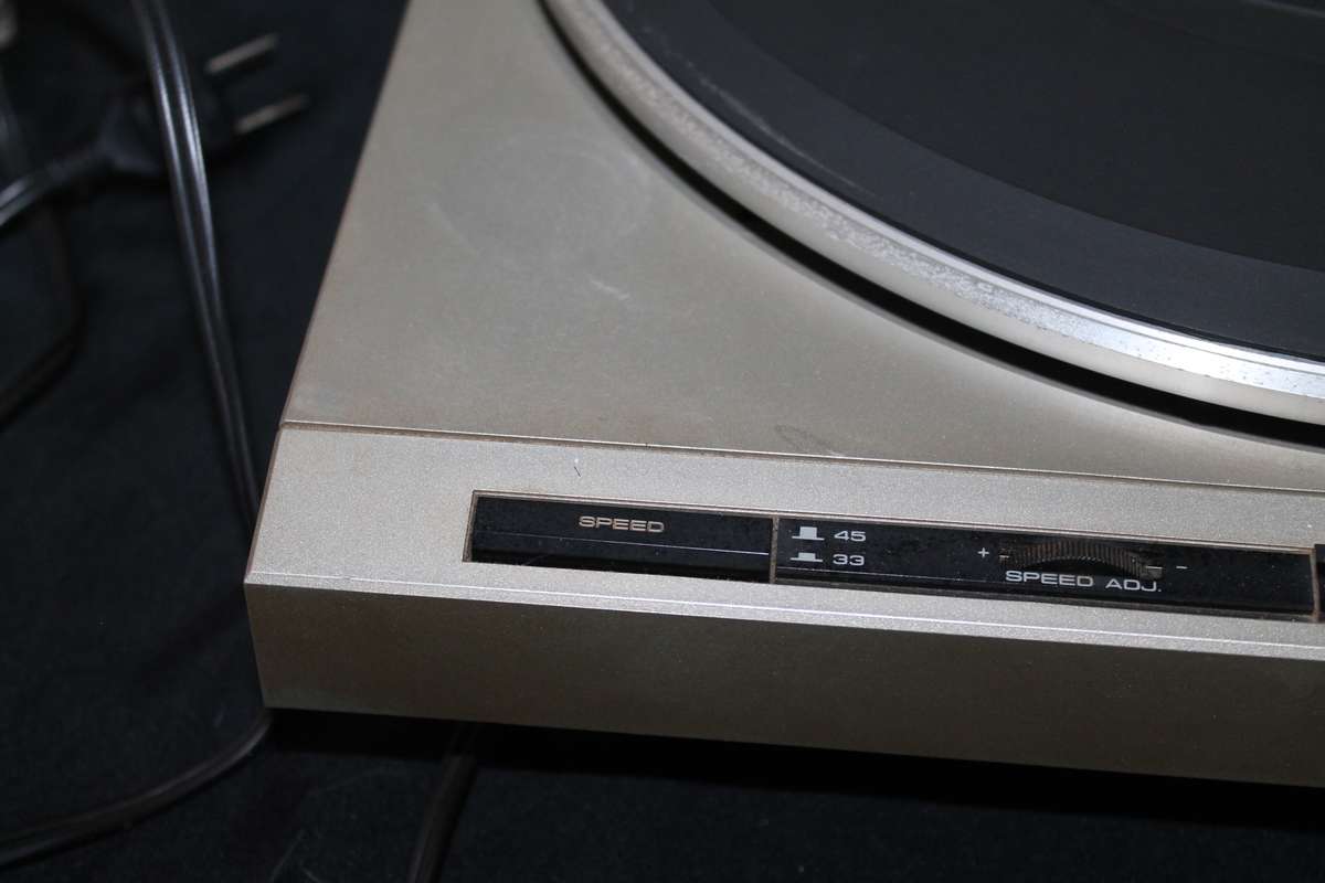 Pioneer PL420 Turntable