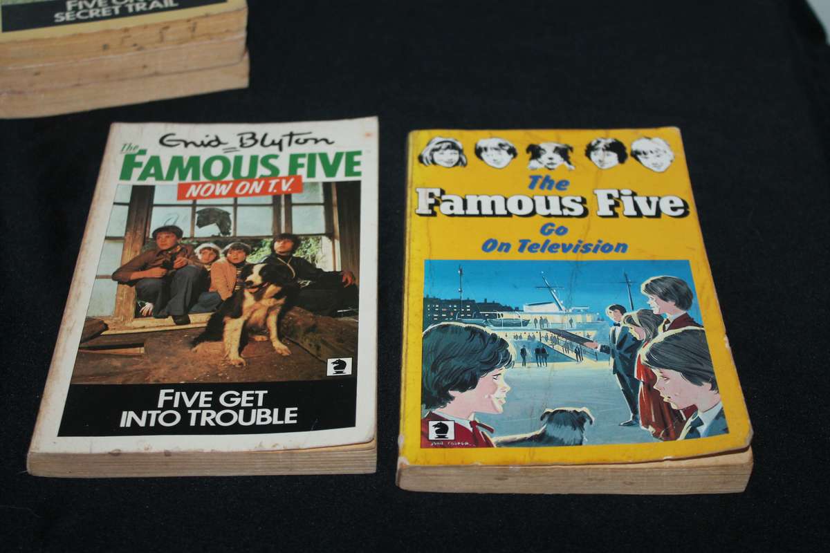 5 x Famous Five Books Enid Blyton