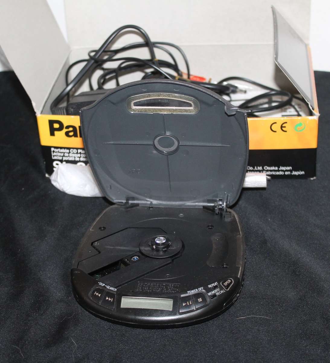 Panasonic SL-S220 Portable CD Player