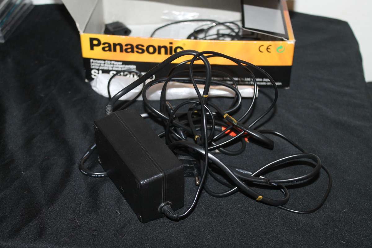 Panasonic SL-S220 Portable CD Player