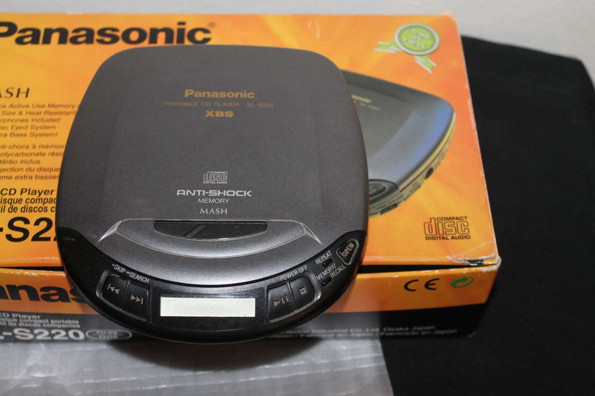 Panasonic SL-S220 Portable CD Player
