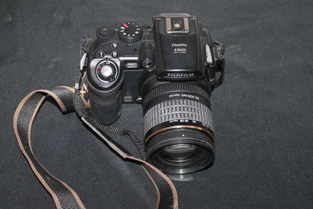 Fujifilm Finepix S9600