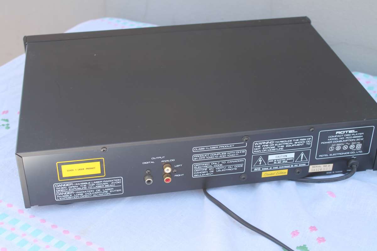 Rotel  RCD 965BX CD Player Read description