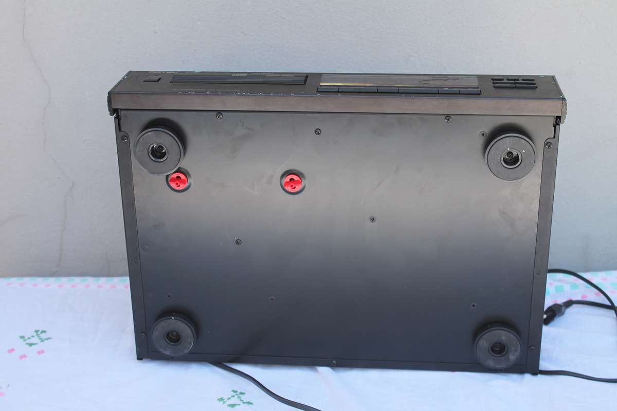 Rotel  RCD 965BX CD Player Read description