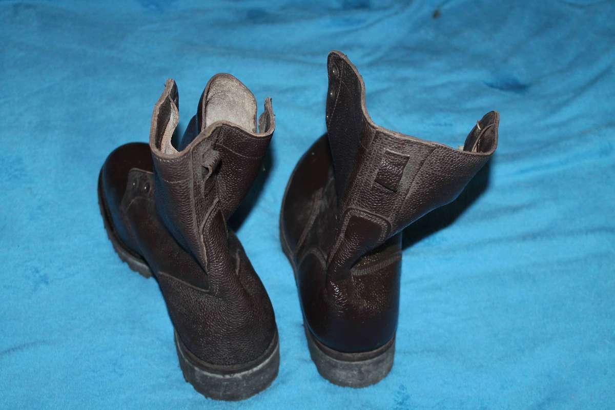 1988 Bagshaw Boots